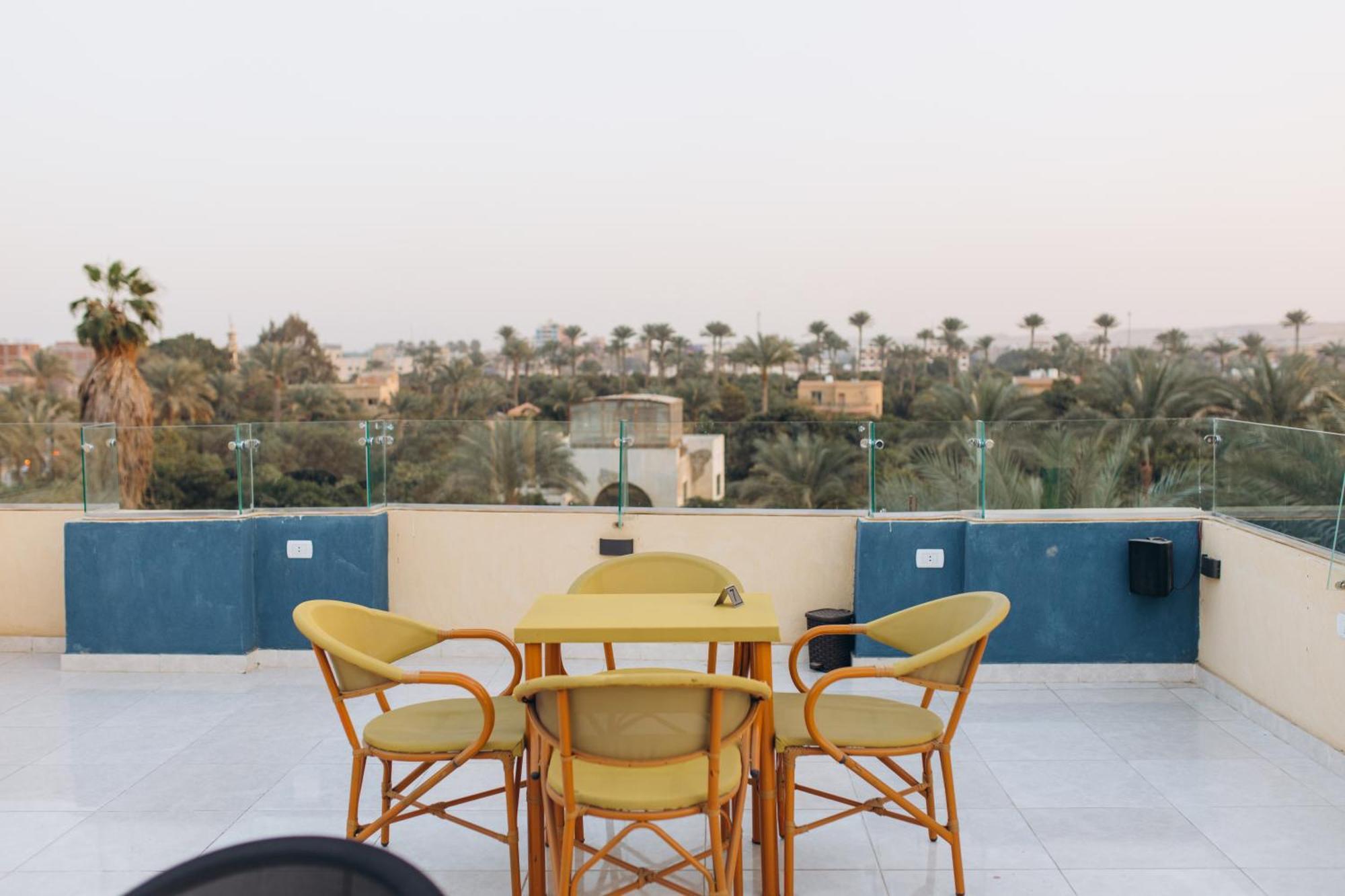 Regent Pyramids View 호텔 Kafret el-Gabal 외부 사진
